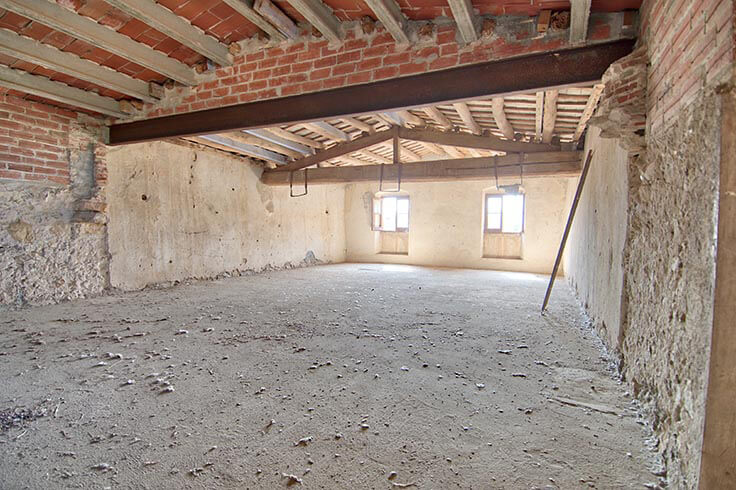 Farmhouse 5 bedrooms with garden in Castell d'Empordà - Buy - For sale