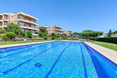 Wohnung mit Schwimmbad, Meerblick und Parken auf Calella de Palafrugell - Vermietung Urlaub