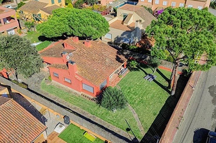 Chalet 3 Schlafzimmer mit Garten auf Calella de Palafrugell - Vermietung Jahreszeit