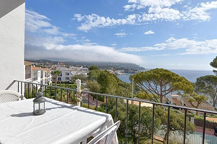 Wohnung 2 Schlafzimmer mit Meerblick, Parken und Garten auf Calella de Palafrugell - Vermietung Urlaub - Tourist