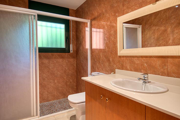 Individuelles Haus 6 Schlafzimmer mit Schwimmbad, Parken und Garten auf Begur - Kaufen - verkaufen