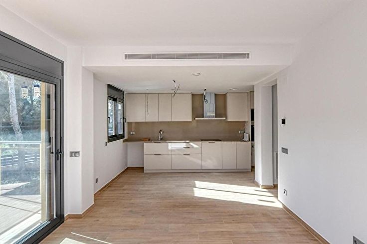 Wohnung 3 Schlafzimmer mit Schwimmbad, Parken und Garten auf Pals - Kaufen - verkaufen