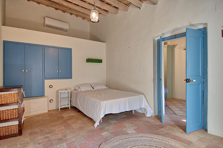 Stadthaus 3 Schlafzimmer mit Schwimmbad, Parken, Grill und Garten auf Pals - Kaufen - verkaufen