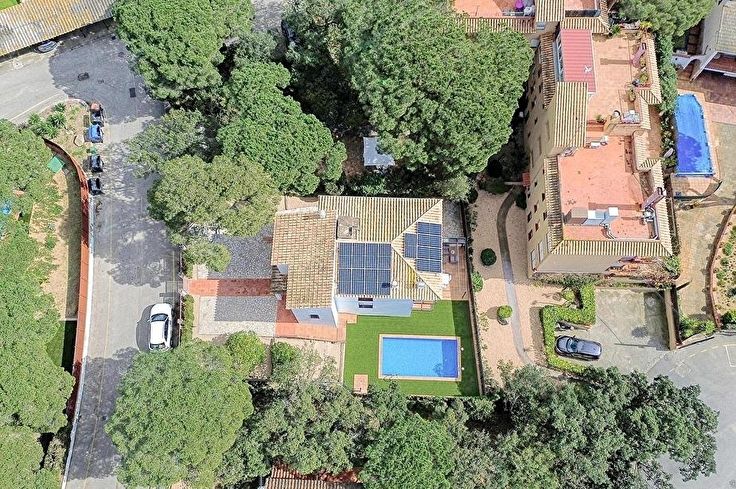 Chalet 4 Schlafzimmer mit Schwimmbad, Wifi, Parken und Garten auf Calella de Palafrugell - Vermietung Urlaub - Tourist