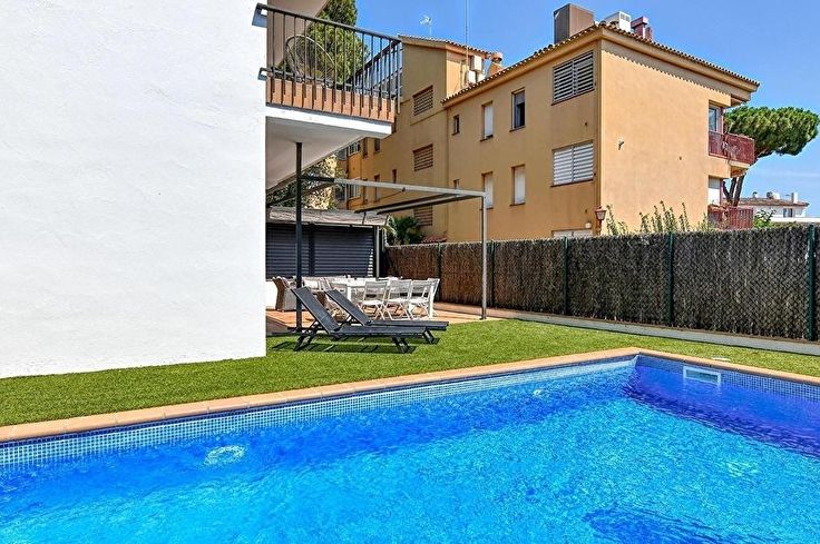 Chalet 4 Schlafzimmer mit Schwimmbad, Wifi, Parken und Garten auf Calella de Palafrugell - Vermietung Urlaub - Tourist
